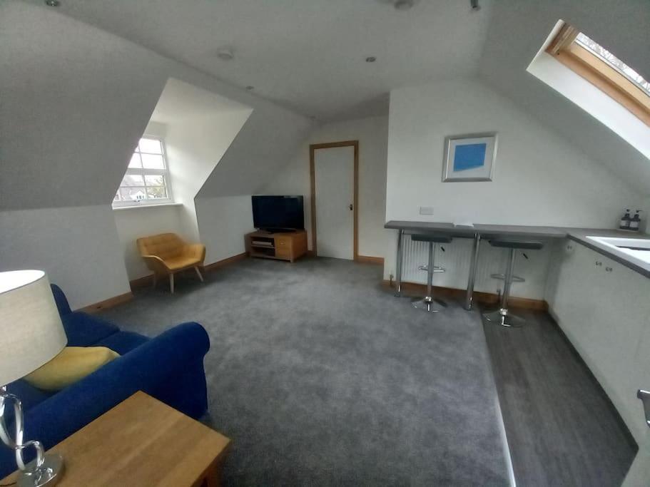 The Apartment Langley Park Экстерьер фото