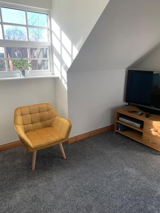 The Apartment Langley Park Экстерьер фото